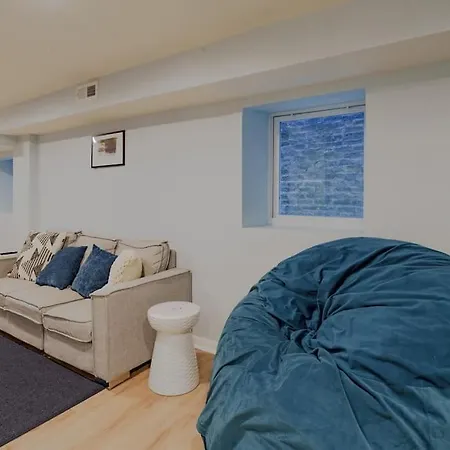 Prime Location In Lakeview Near Wrigleyville