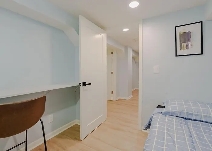Prime Location In Lakeview Near Wrigleyville Chicago