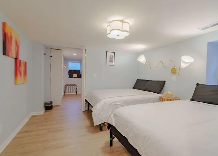 Prime Location In Lakeview Near Wrigleyville