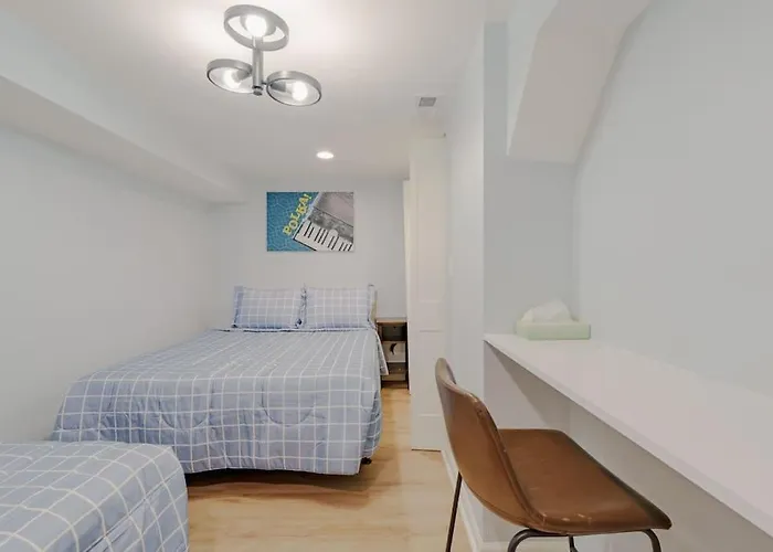 Prime Location In Lakeview Near Wrigleyville Chicago